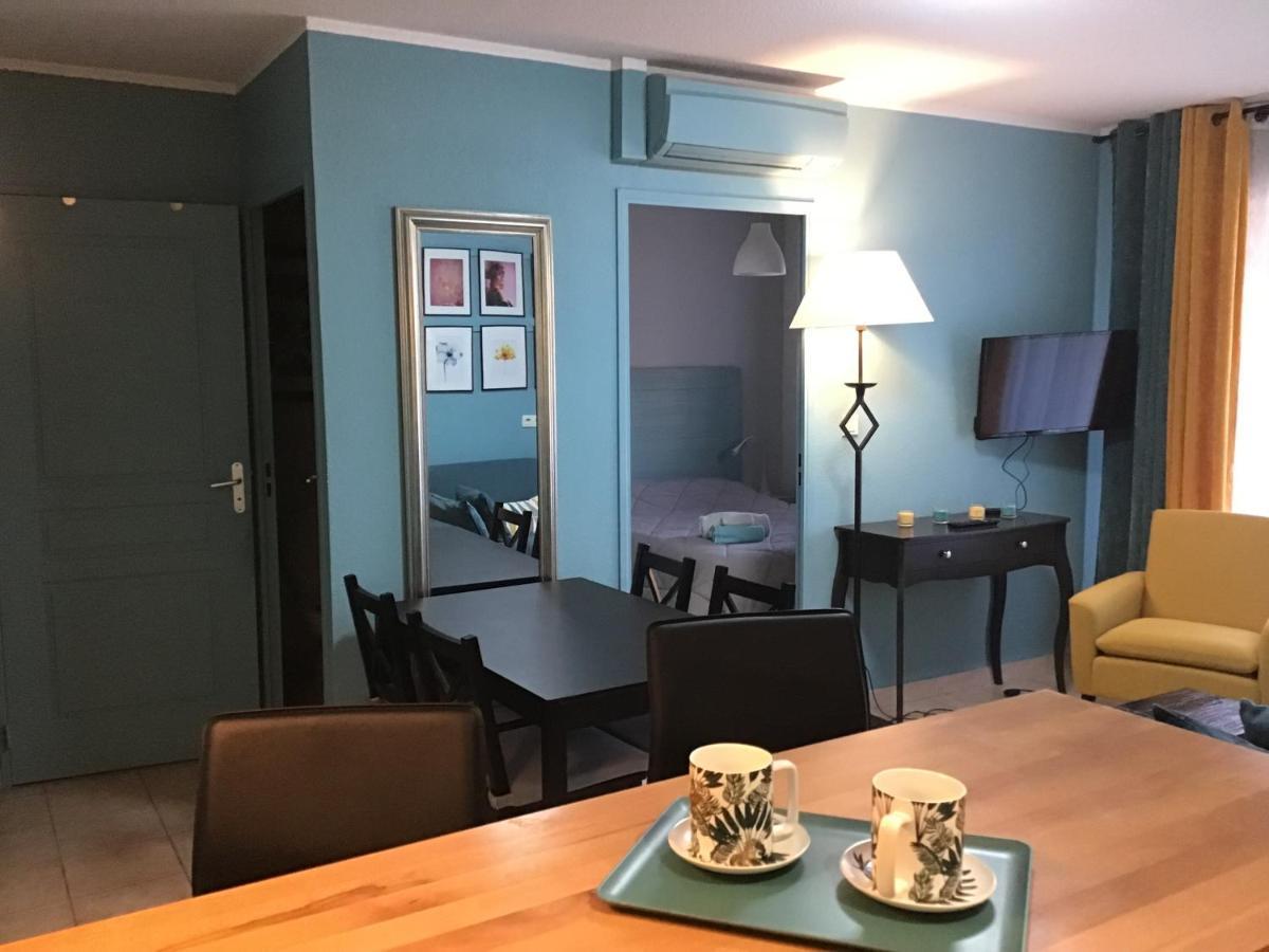 Superbe Appartement A Uzes Avec Place De Parking ภายนอก รูปภาพ